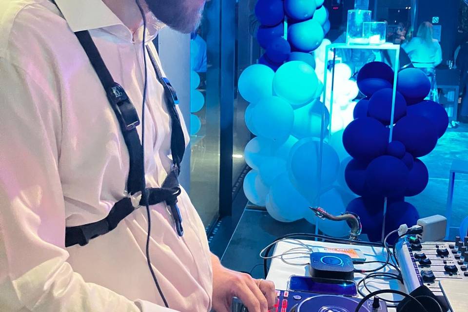 Dj