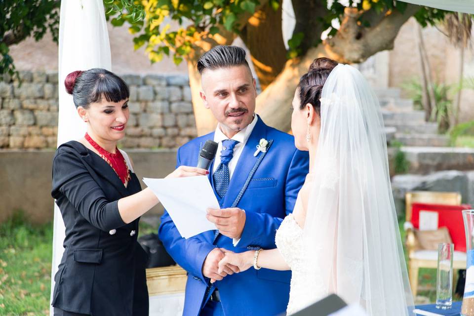 Clara Corallo Celebrante