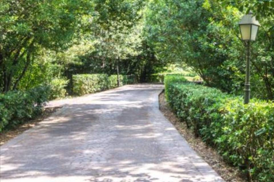 Viale d'ingresso