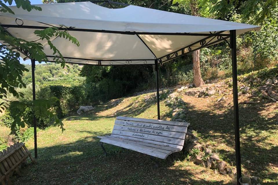 Gazebo nel Bosco