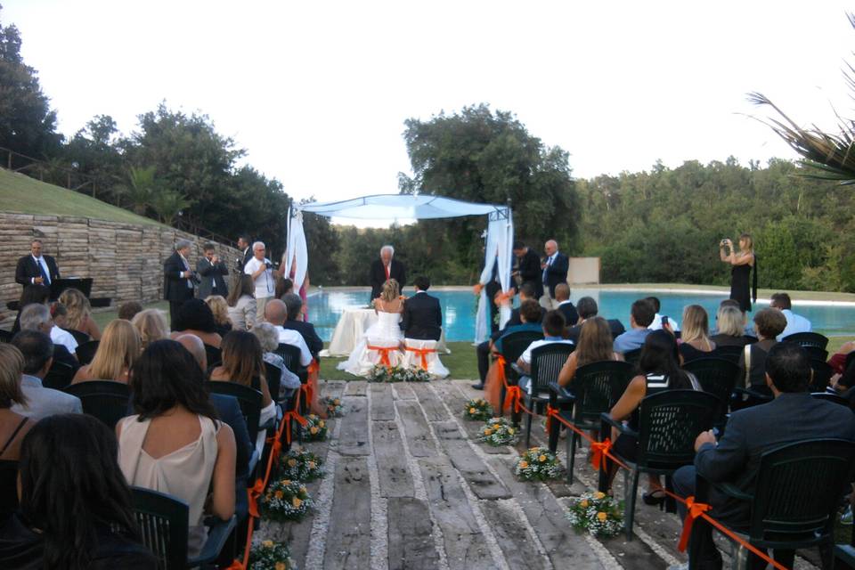 Wedding civile vicino al lago