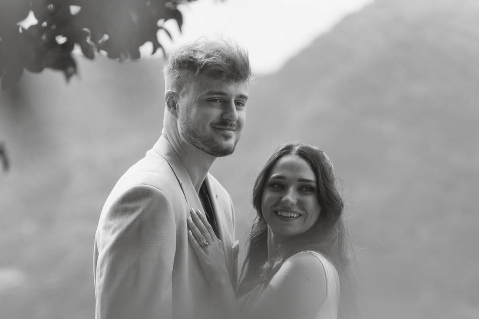 Sposa e sposo in bianco e nero
