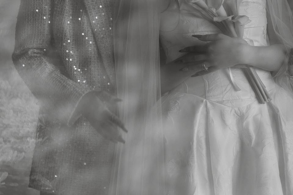 Sposa e mamma in bianco e nero