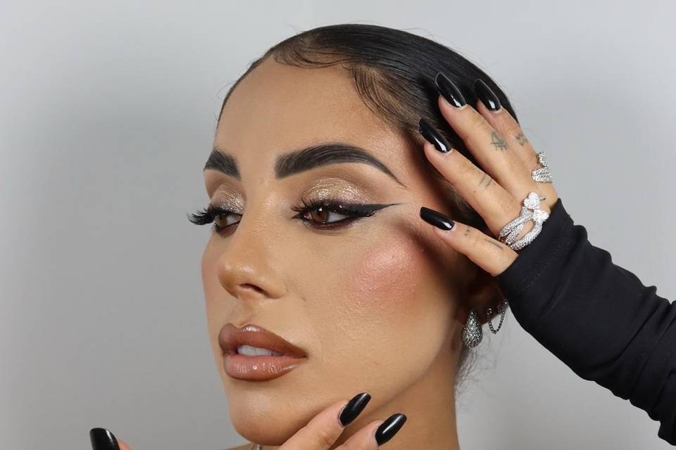 Glamour make-up