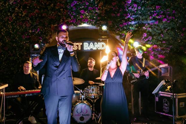 La band 3