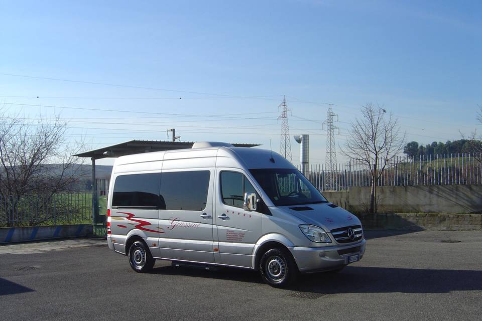 Minibus 8 posti