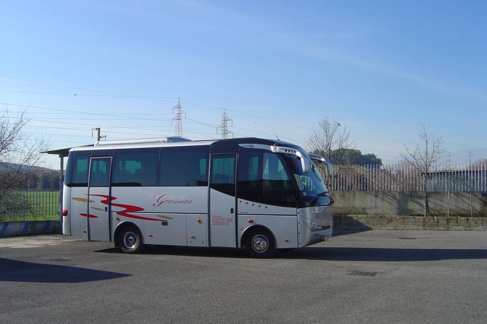 Minibus 28 posti