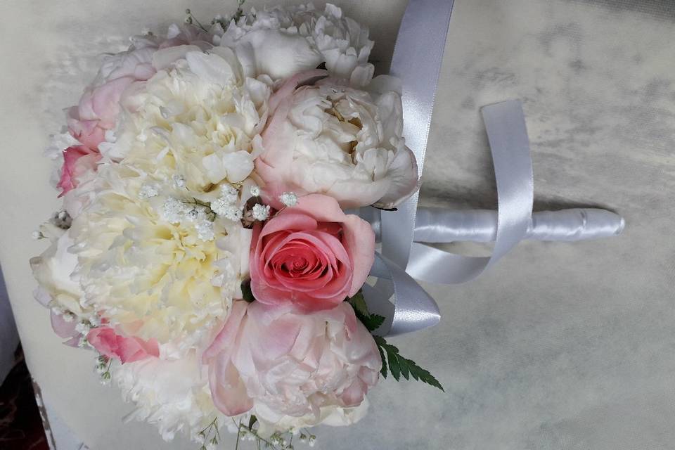 Bouquet peonie e rose