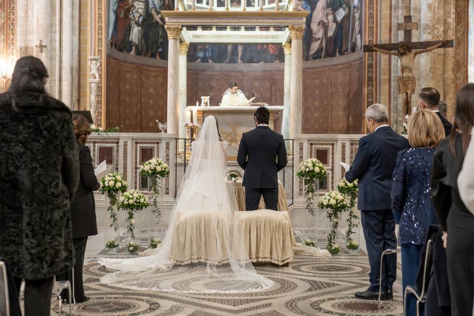 Foto sposi altare