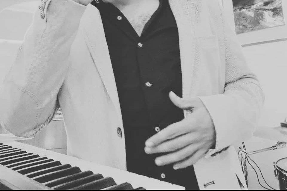 Giovanni Battaglia Cantante