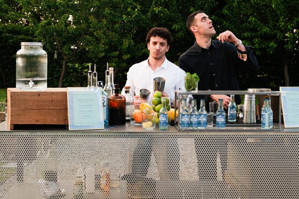 Flair Bartenders