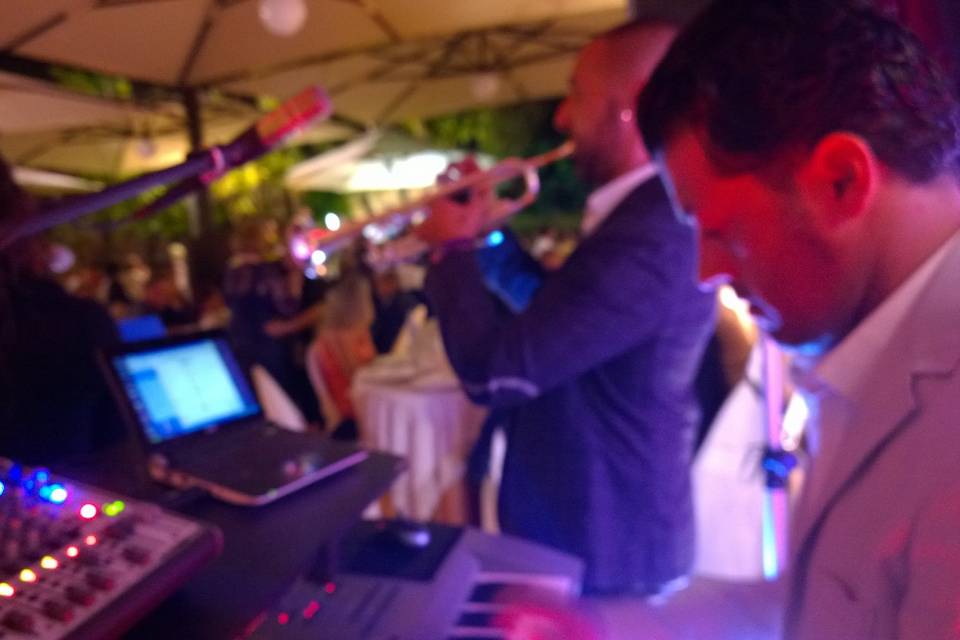Live band