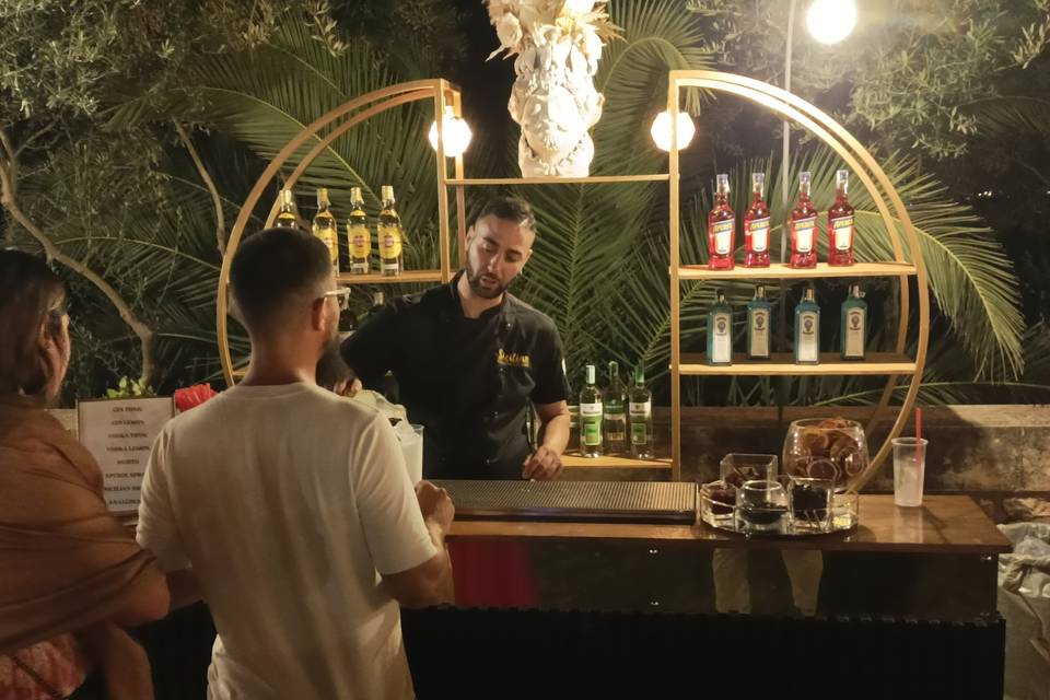 Cocktail station