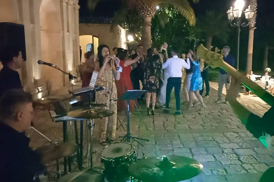 Live band