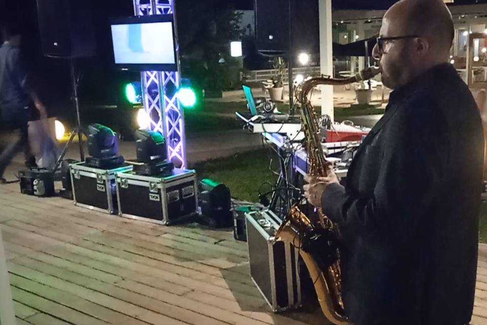 Sax solo