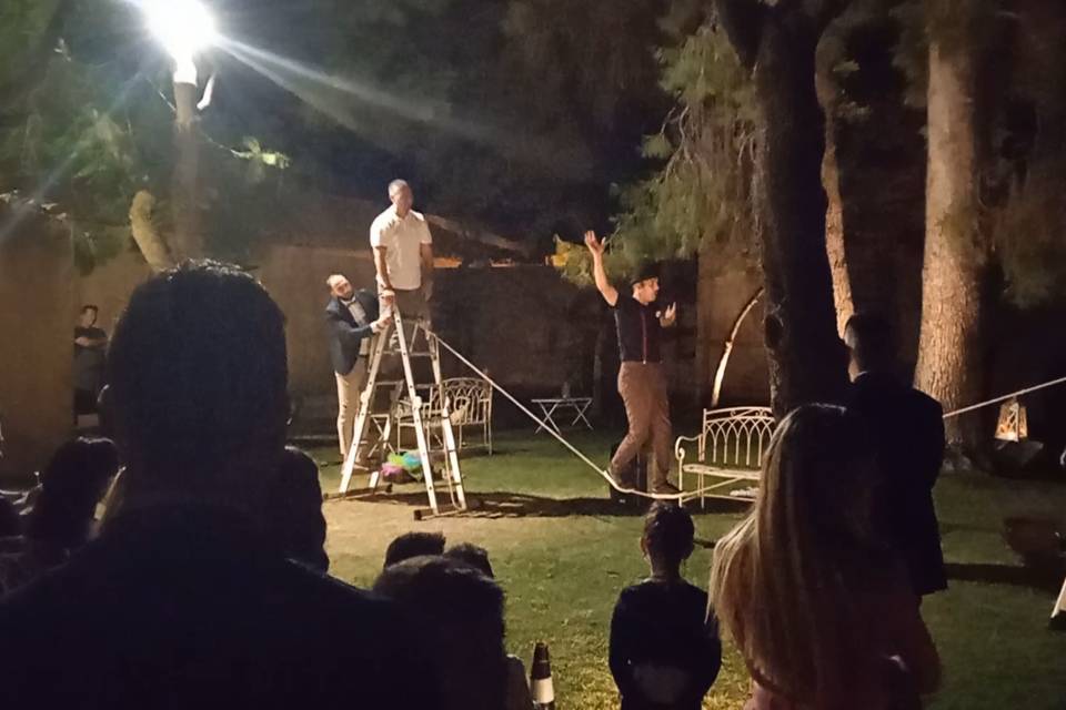 Equilibristi