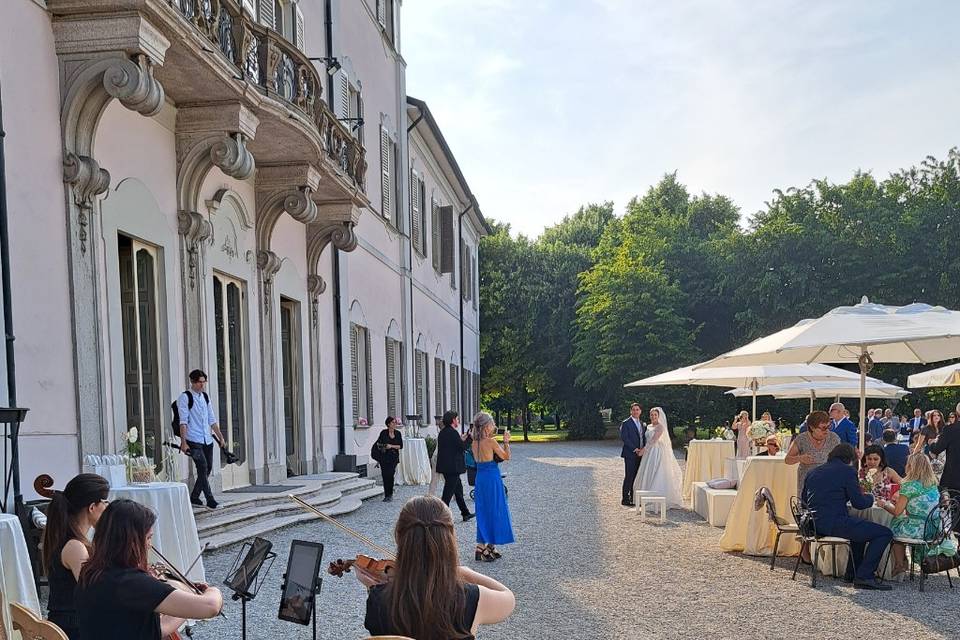 Aperitivo a suonare di archi