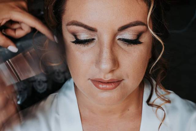 Desireefuriamua microblading