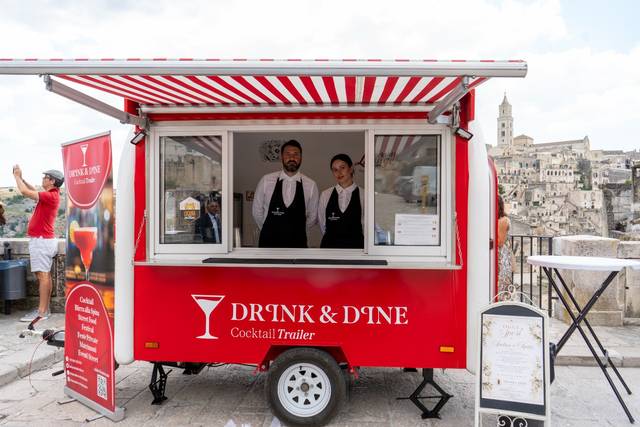 Drink & Dine