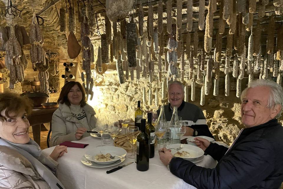 Pranzo in cantina salami 2