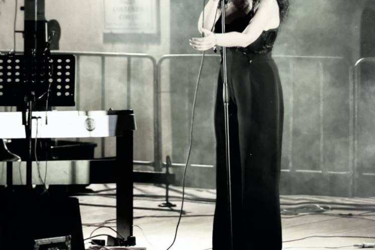 Siria Olivieri, cantante