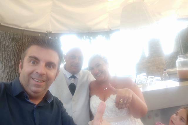 DJ Andrew Music & Wedding