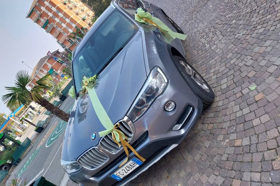 Addobbo auto sposa