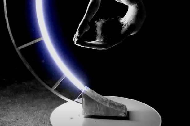 Danza Aerea con Luna