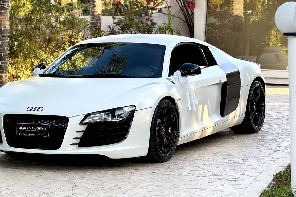 Supercar R8