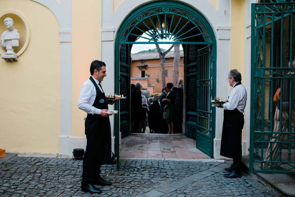 Aperitivo nel chiostro