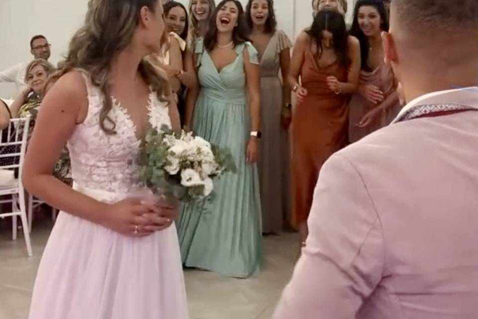 Il lancio del bouquet