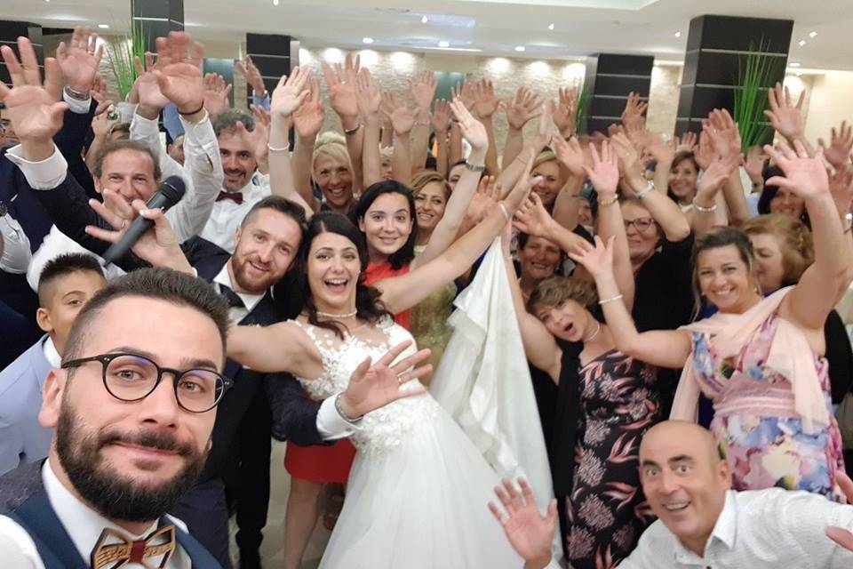 Selfie con gli sposi