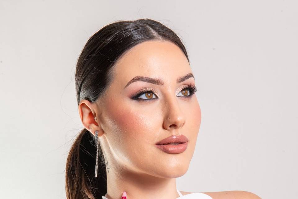 Modella mora