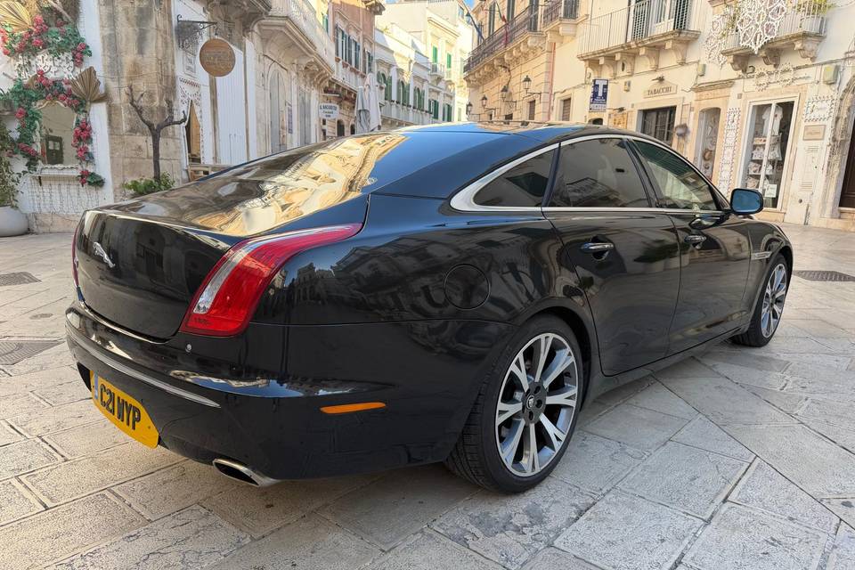 Jaguar XJ