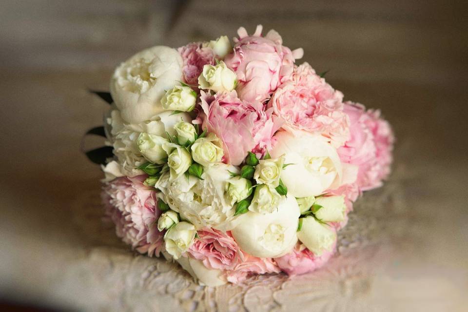 Bouquet peonie & rose inglesi