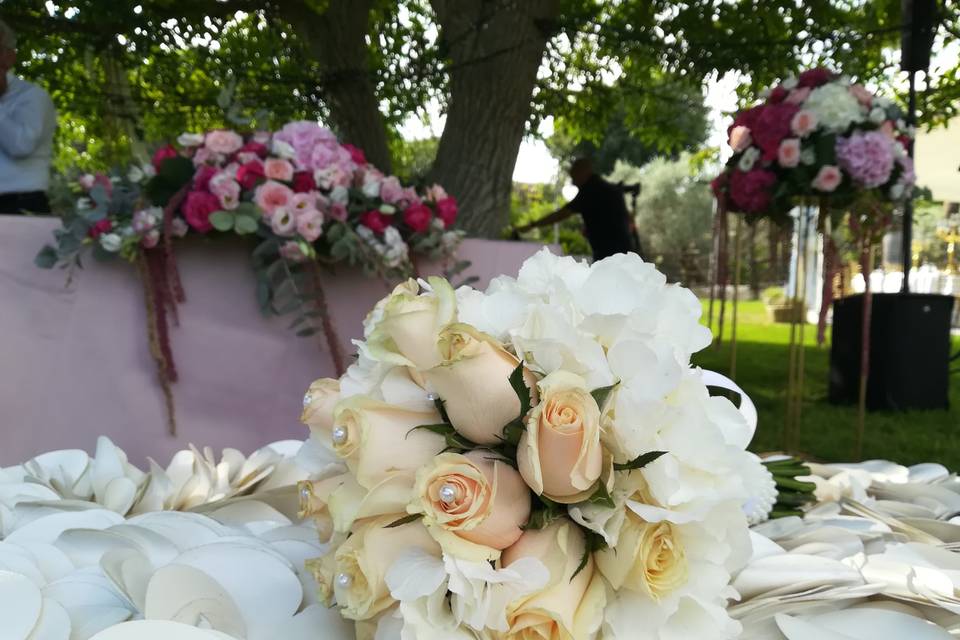 Bouquet ortensie e rose vendel