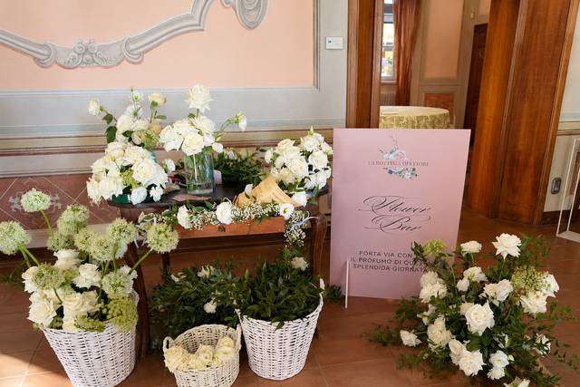 Flower bar villa ghiringhelli