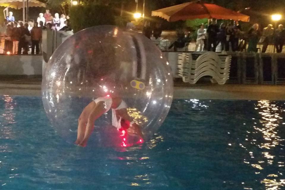 Water ball