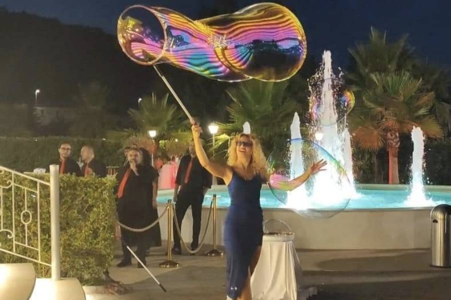 Bubble show