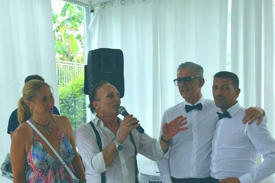 Matrimoni con gli sposi