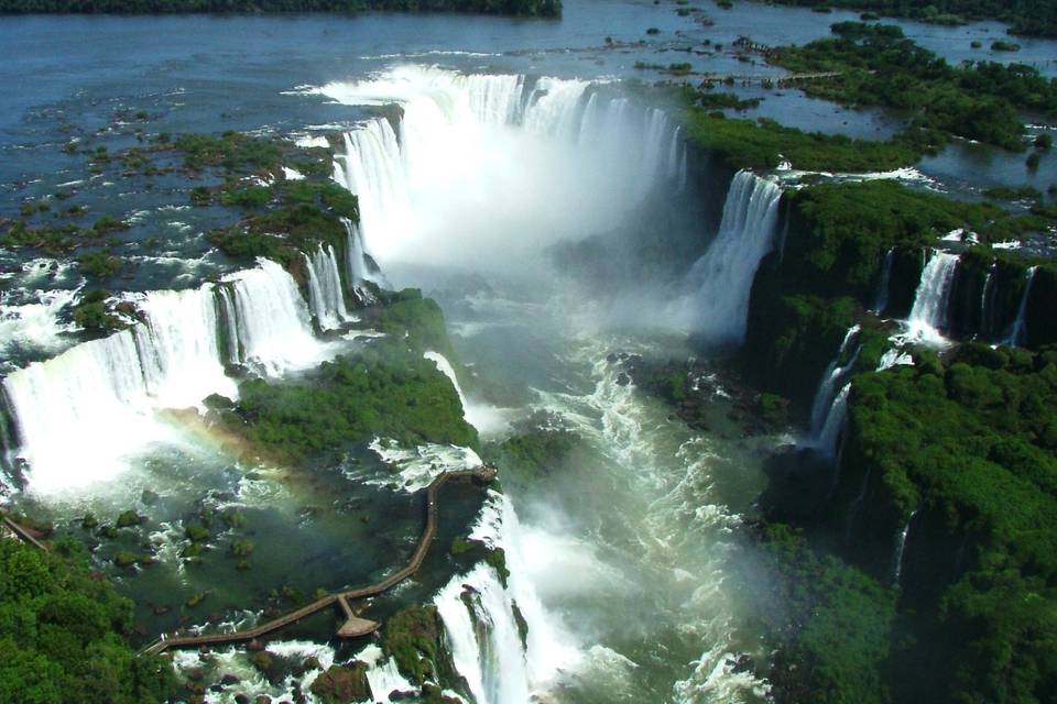 Sorvolo sulle Cascate