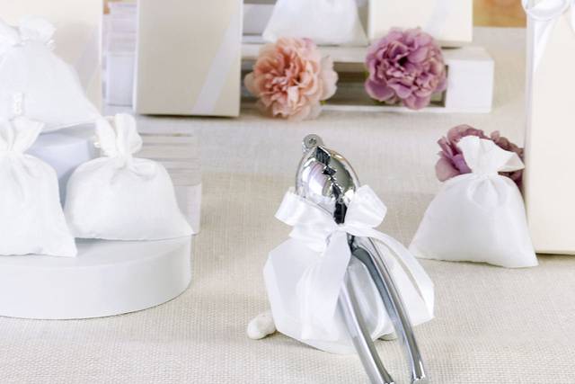 Gadget Matrimonio e decorazioni simpatiche per feste - Mobilia Store