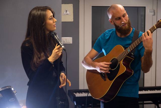 Acoustic duo