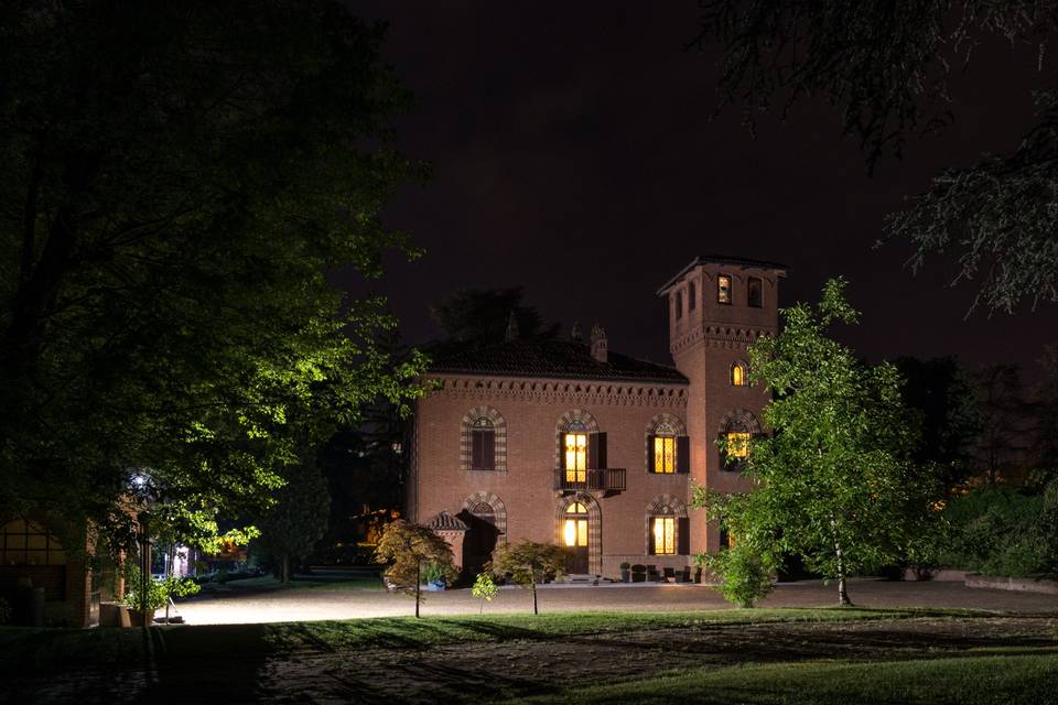 Villa OttoQuadri by night