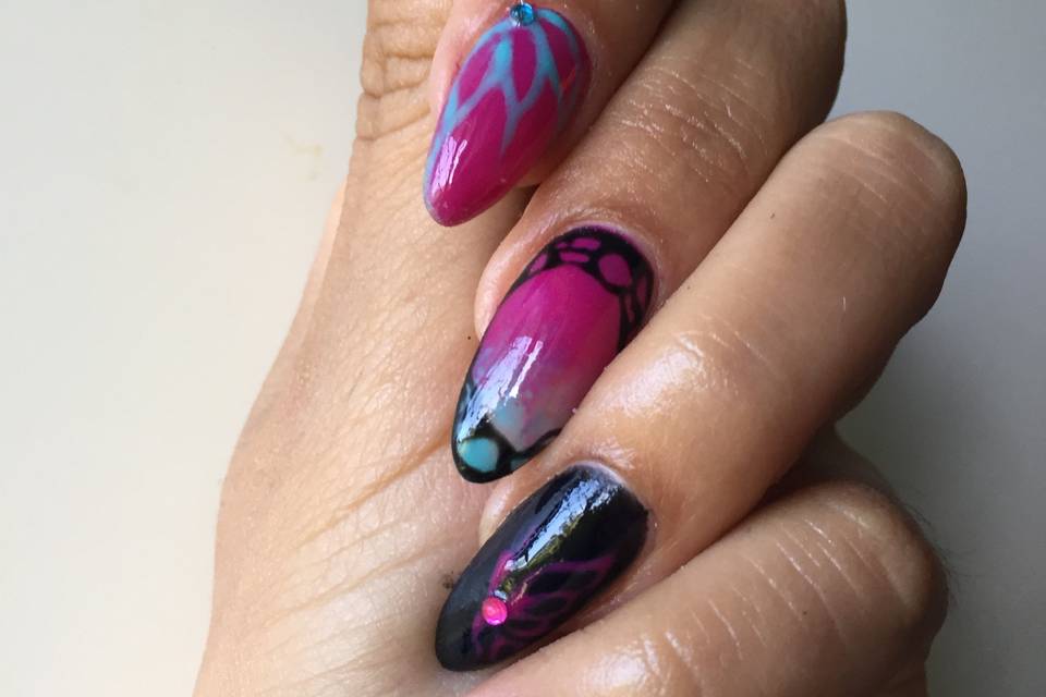 Semipermanente e nail art