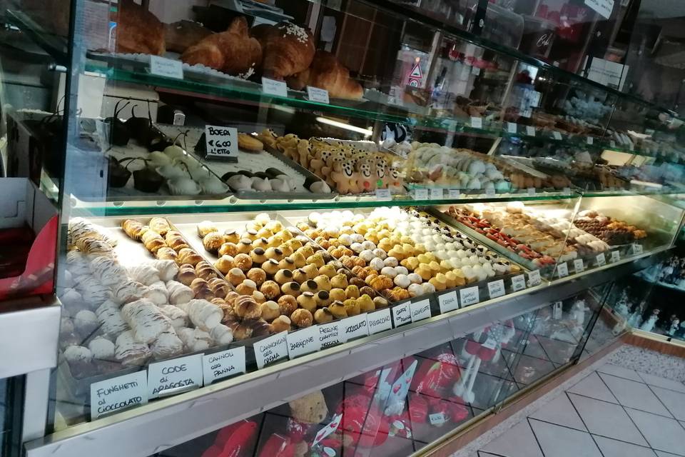 Pasticceria fresca e secca