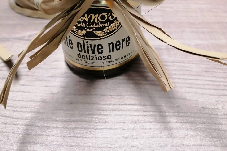 Patè di olive nere