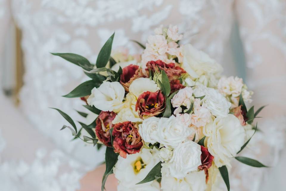 Bouquet-semplice-sposa-genova