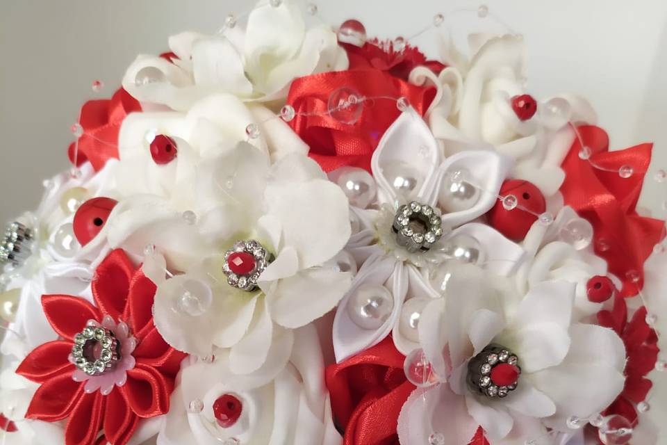Bouquet bianco e rosso