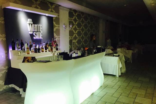 White Side Bar Catering